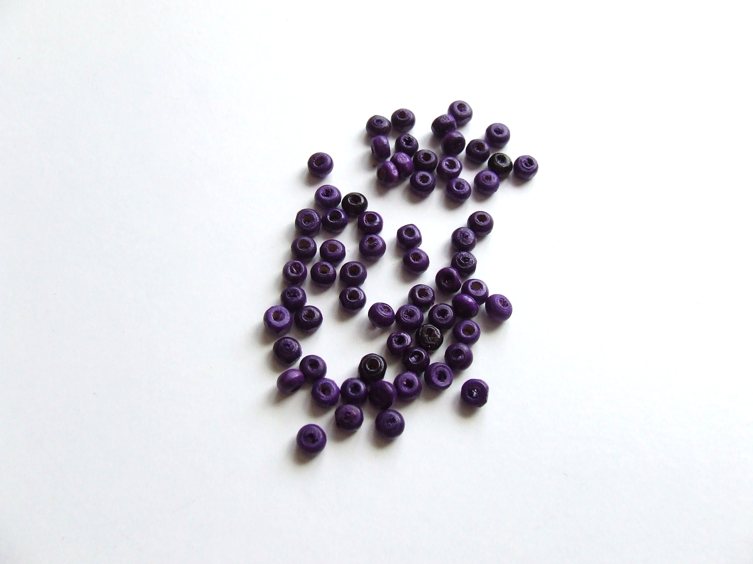 R1129 Lot 10 perles intercalaire ovale de couleur violet 4x3mm 